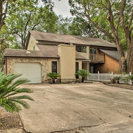 2-Story Pensacola Home With Game Room And Private Yard Exterior foto